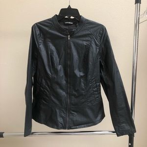 DKNY Jeans Faux looking leather jacket